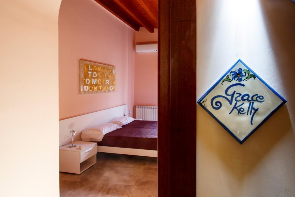 Four Rooms Agrigento Værelse billede