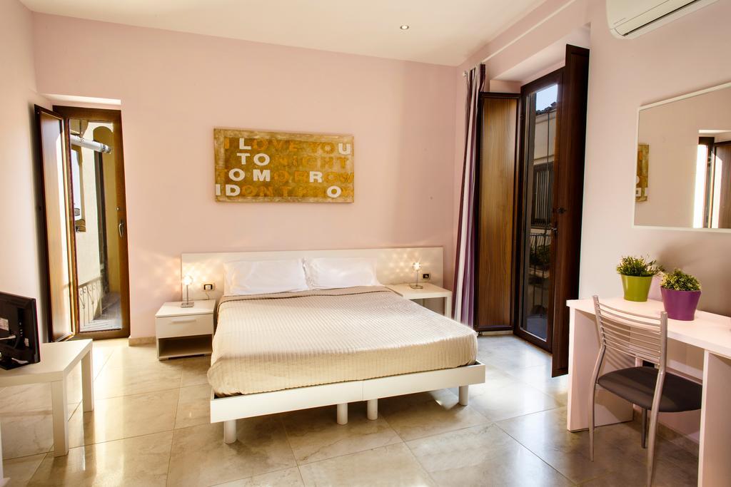 Four Rooms Agrigento Værelse billede